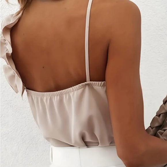 HOST PICK🛍💖💕 Silky Ruffle Trim Camisole - Picture 3 of 6